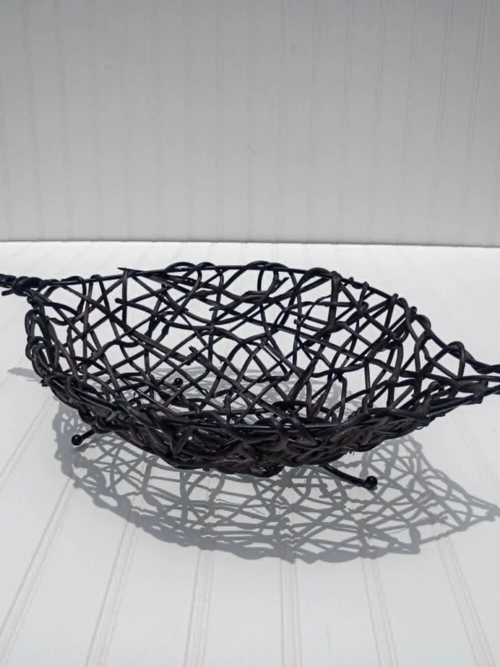 Vintage Wicker Leaf Shaped Basket Decorative Fruit Bowl Black Iron Legs 18